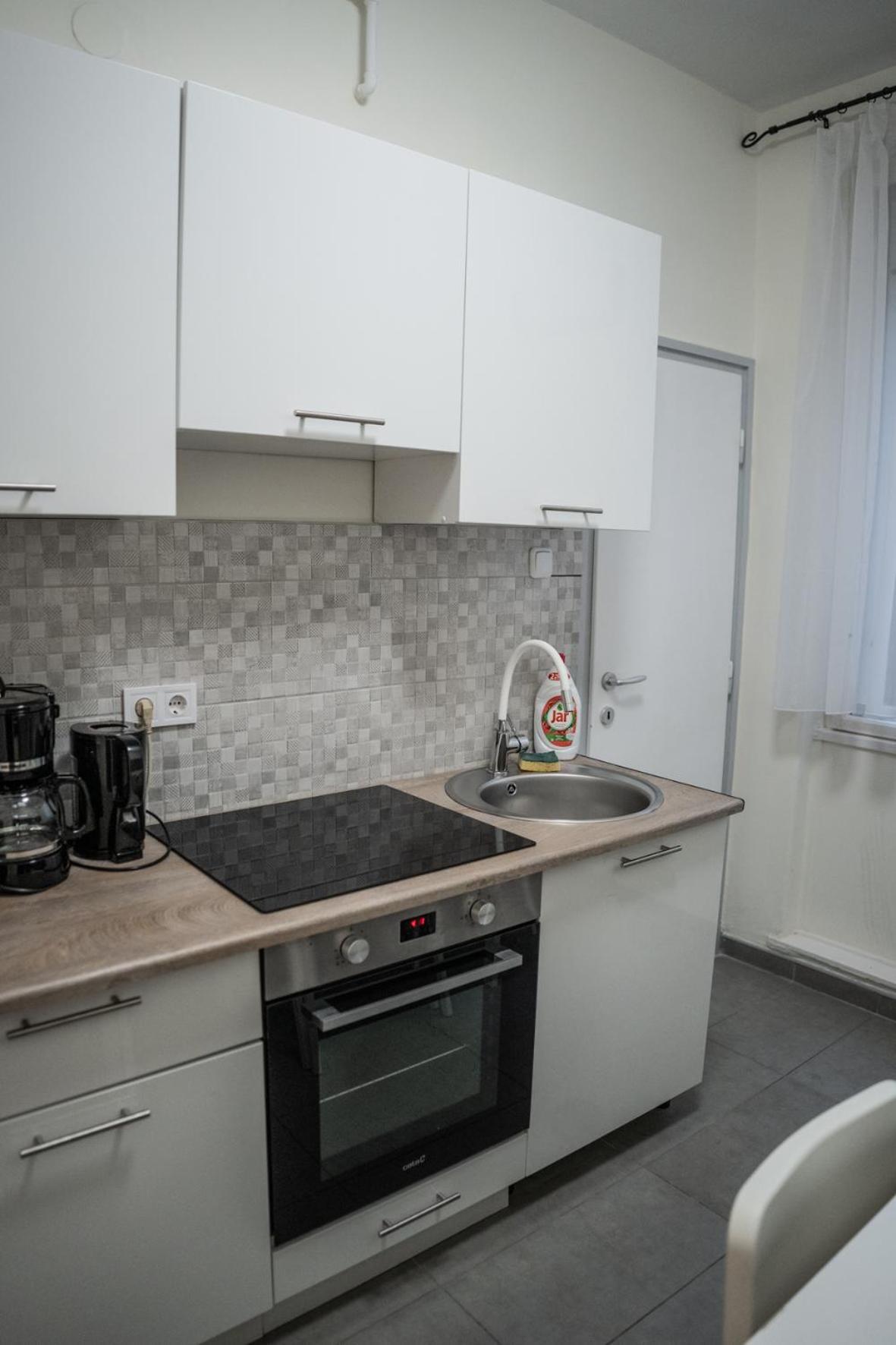 Oskola Luxury Apartment Сегед Экстерьер фото