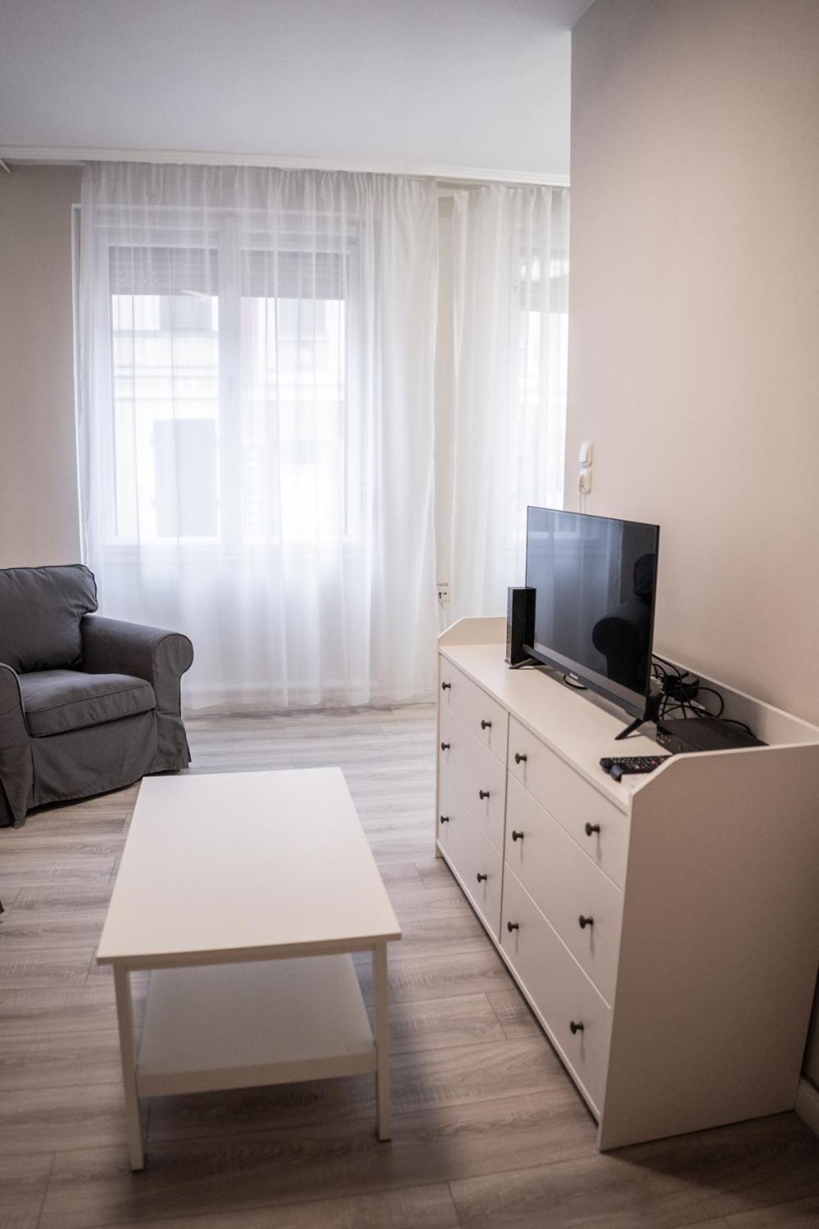 Oskola Luxury Apartment Сегед Экстерьер фото